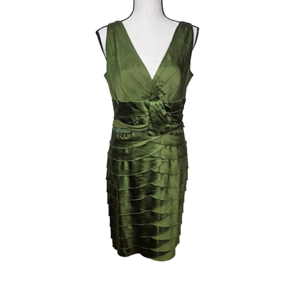 Jones New York Dress Womens 10 Green Satin Tiered V-Neck Cocktail Sheath Party